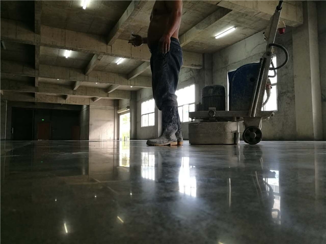 水泥地面打磨抛光硬化