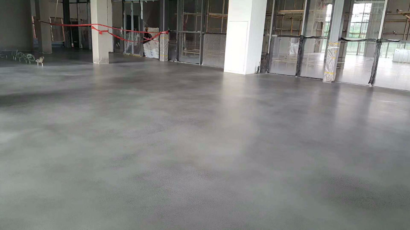 水泥地面打磨抛光硬化
